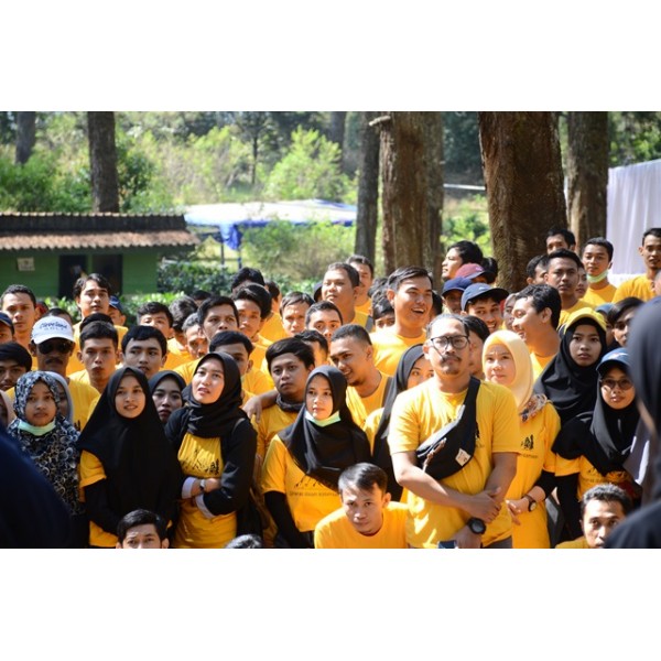 Family Gathering Glamping Cikole Jayagiri Bandung EO Outbound Lembang Bandung